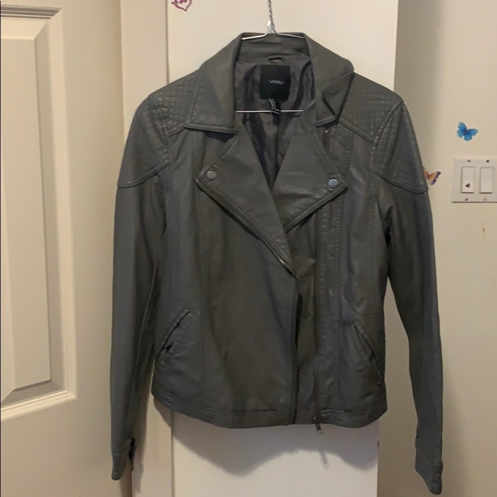Jacket - Picture 3 of 3